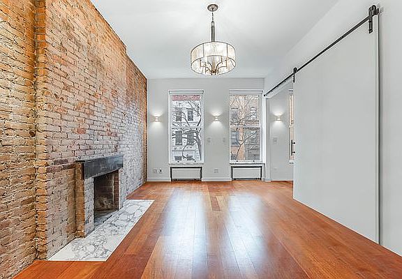 3rd image of 52 W 89th St APT D