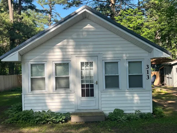 313 Dogwood Rd, Wyoming, MN 55092
