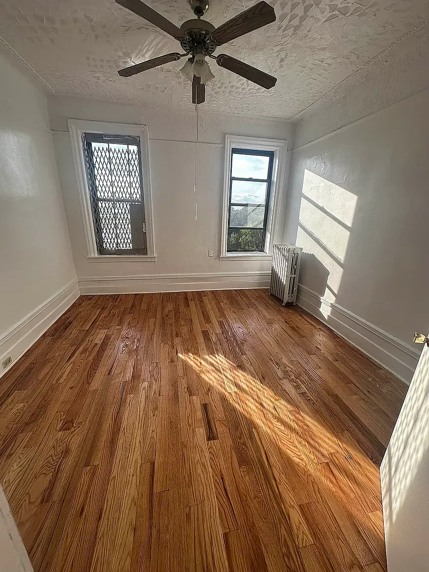 302 72nd Street — Photo 1