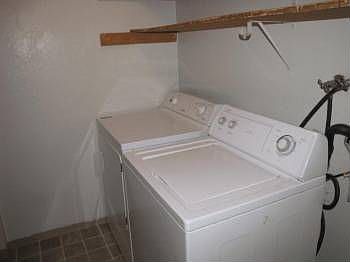 4th image of 10608 16th Avenue Ct S APT 3
