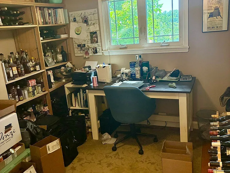 Upper level 3rd bedroom; small -- good great for home office or kids room