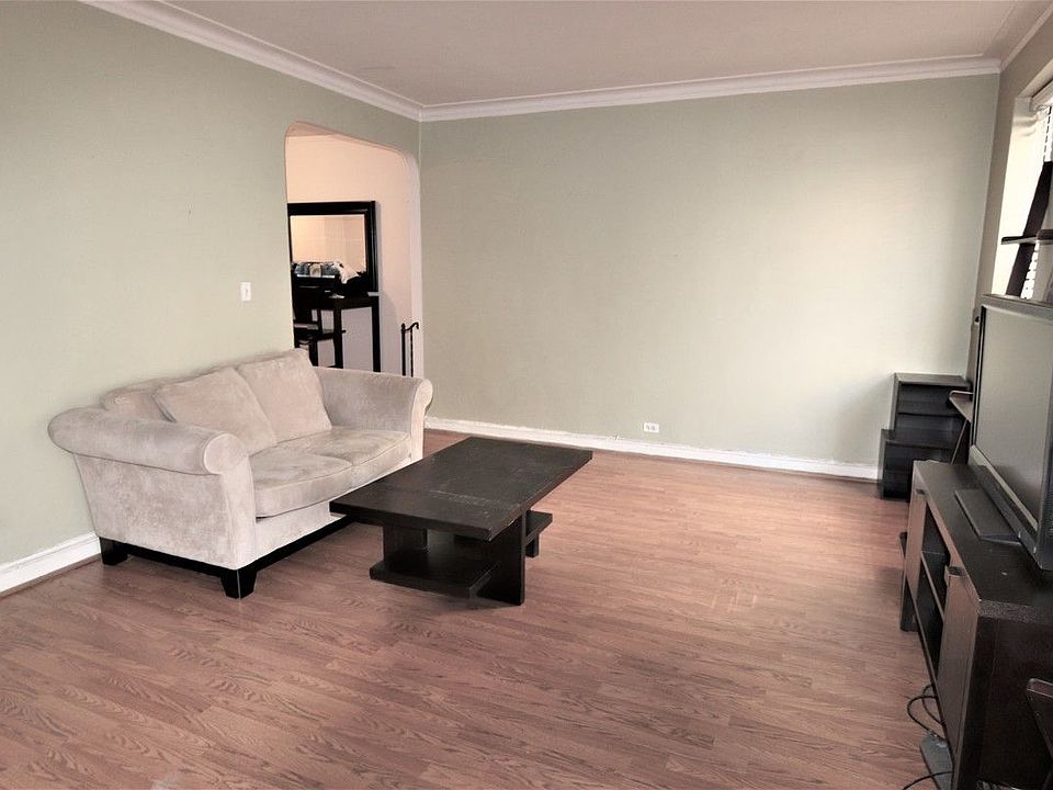 1st image of 208 E 28th St APT 2E