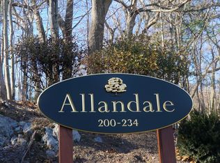 222B Allandale Rd, Chestnut Hill, MA 02467
