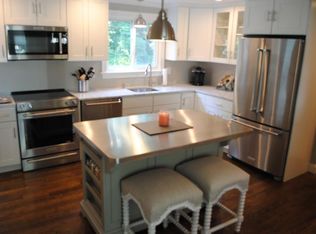 31 Briarwood Dr, Taunton, MA 02780