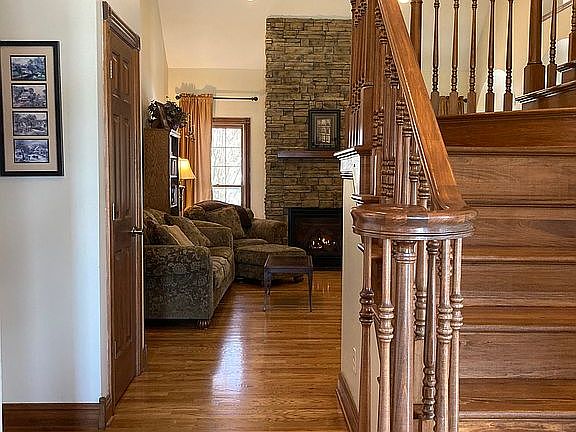Front entryway view