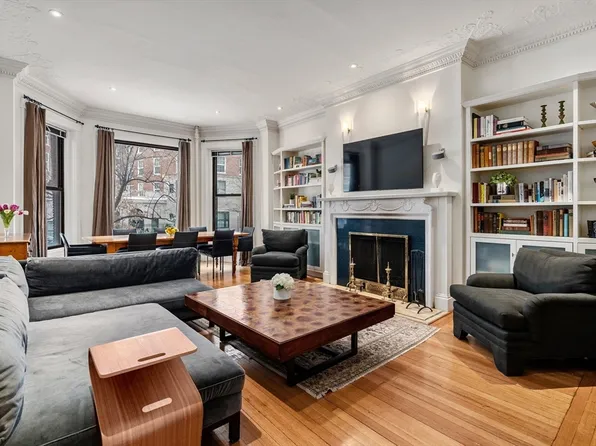 37 Bay State Rd APT 3, Boston, MA 02215