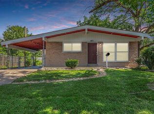 585 Moule Dr, Florissant, MO 63031
