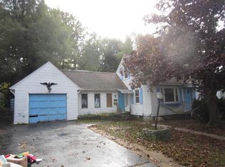 51 Parkview St, Manchester, NH 03103