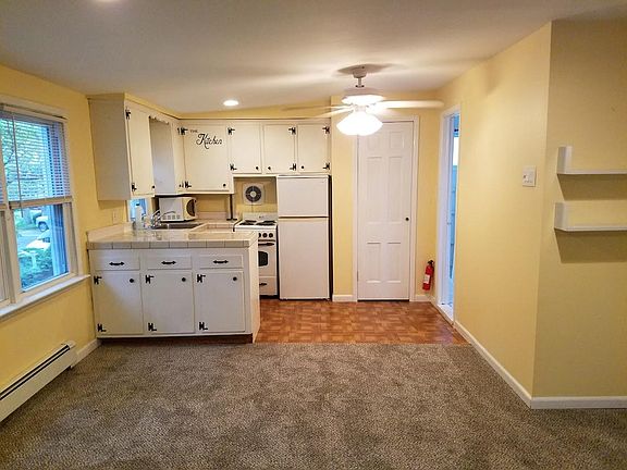 2nd image of 38 Meadowbrook Dr Floor 2