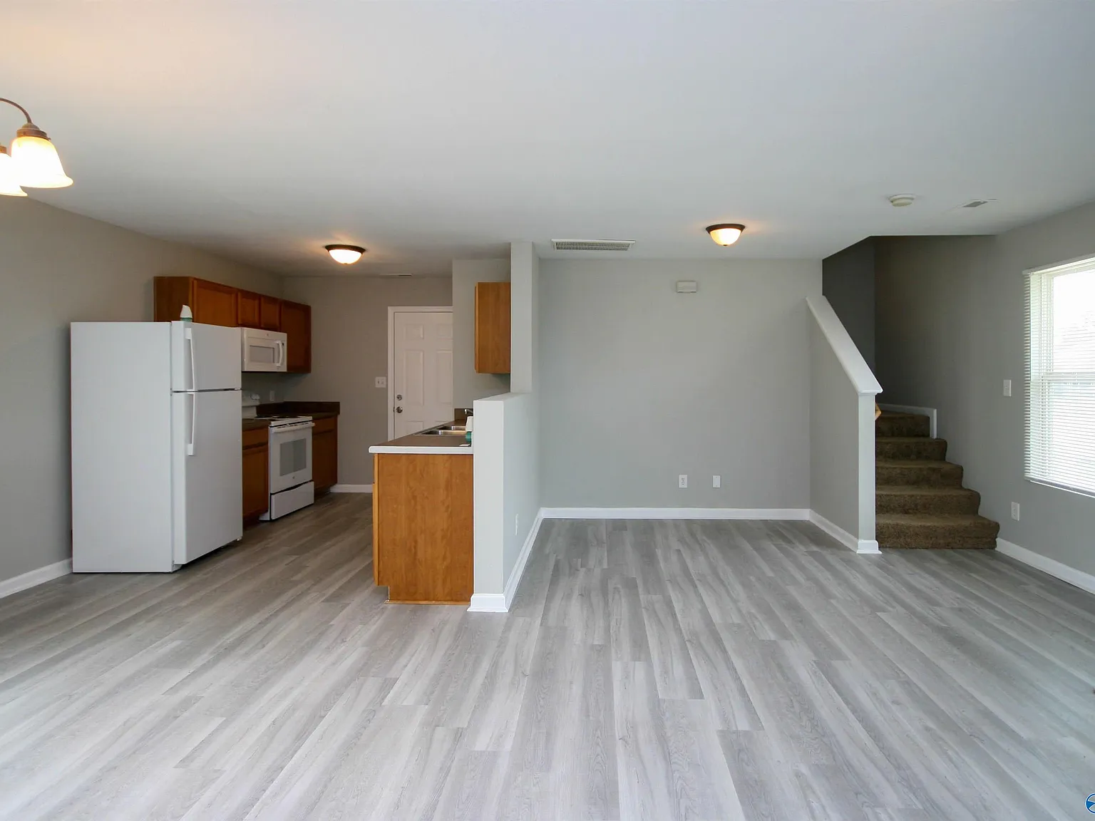 3 bed, 2.0 bath, 1500 sqft, $1,500 — Photo 4