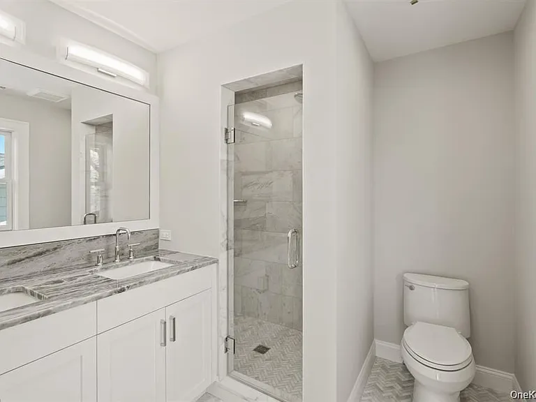 31 Maple Ave — Photo 15