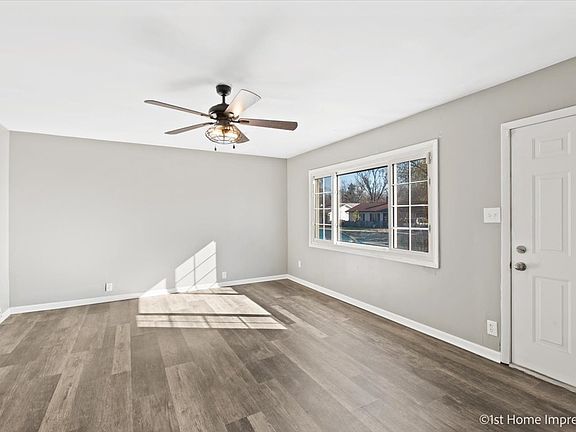 3rd image of 2235 220th St
