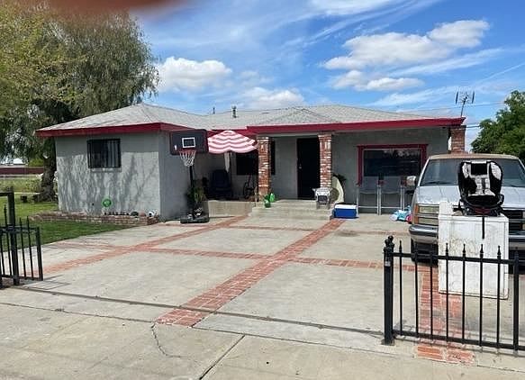 1st image of 232 W Byrd Ave