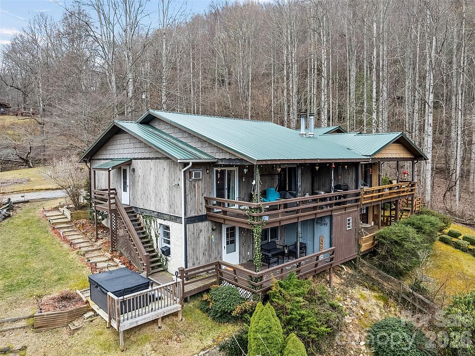 1st image of 102 Sanctuary Rd #B