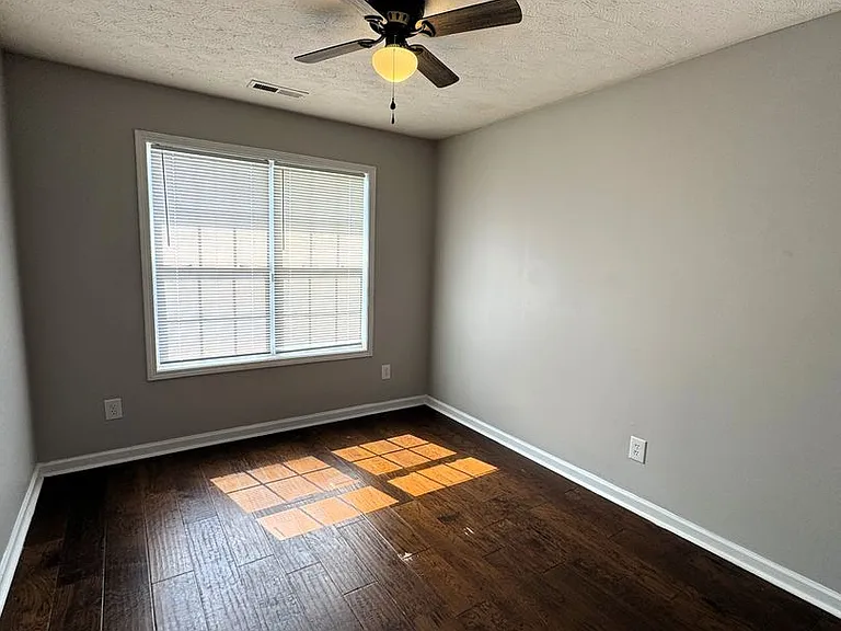 18304 Upland Trl — Photo 17