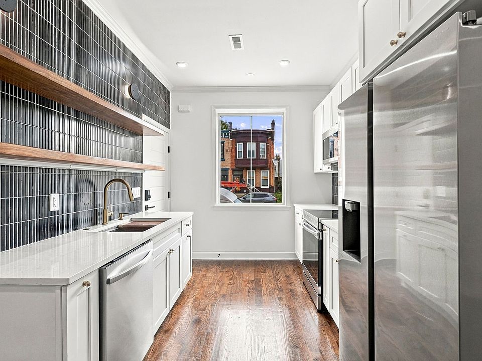1st image of 2436 N 33rd St #A