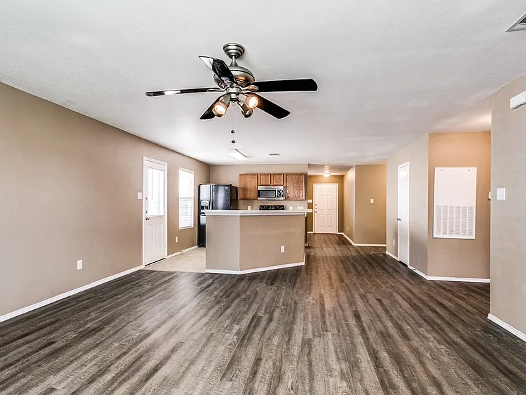 9608 Woodrow Wilson Dr — Photo 11