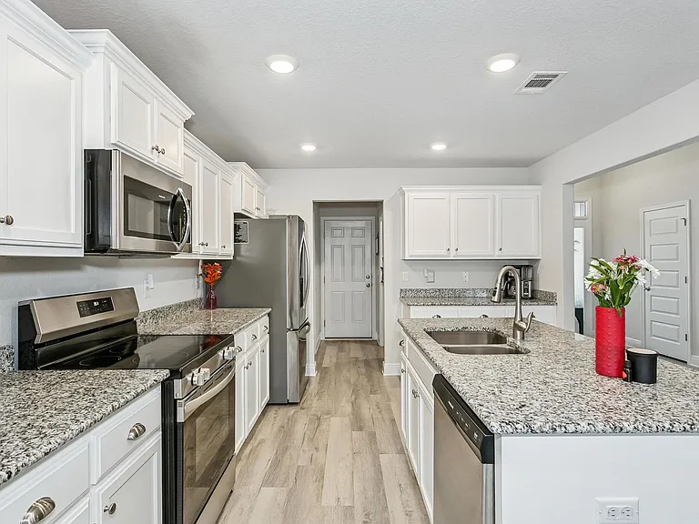 2613 Prominence Ln — Photo 2