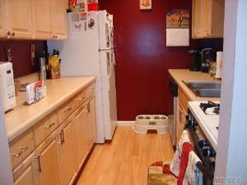 2nd image of 244 Lake Pointe Dr