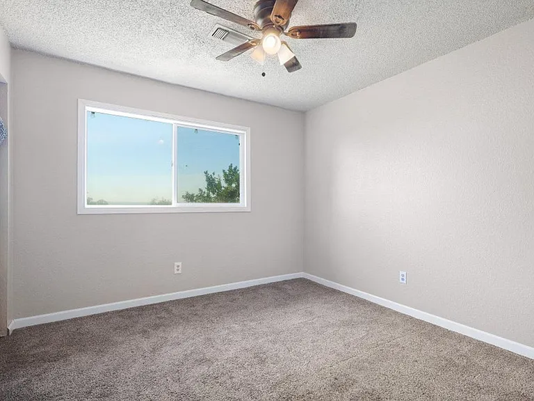 22641 River View Dr — Photo 7