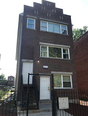 1st image of 1527 S Hamlin Ave