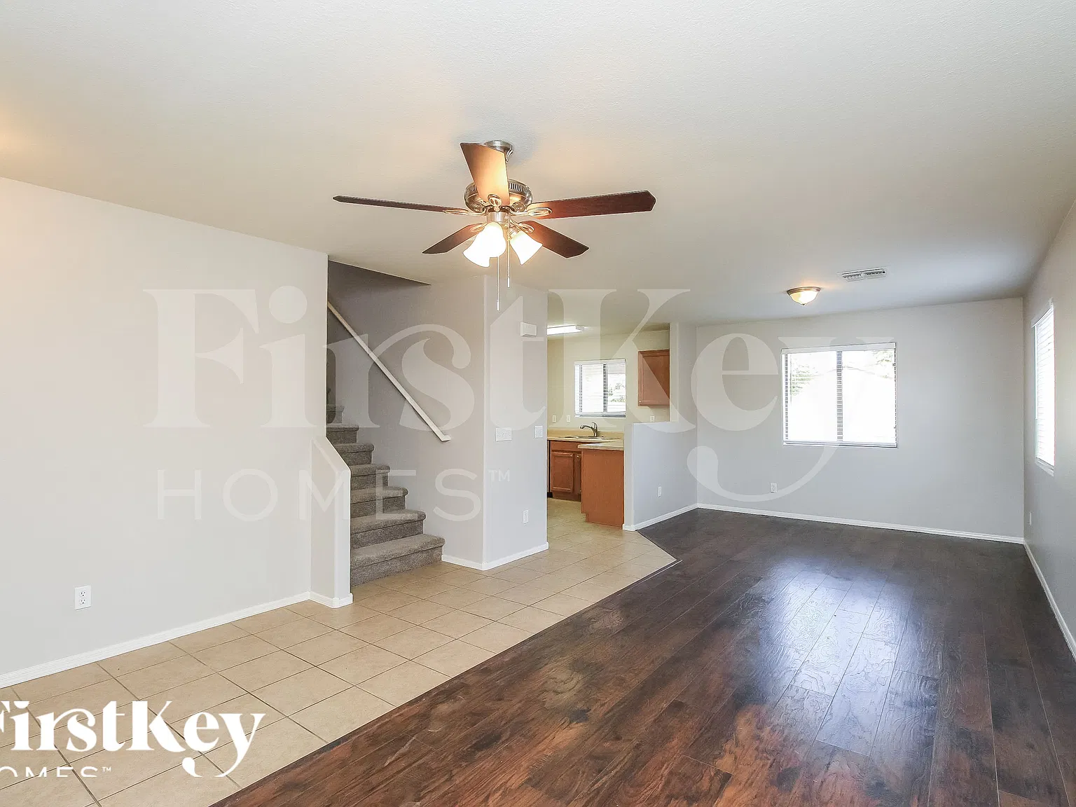 3 bed, 2.5 bath, 1905 sqft, $1,990 — Photo 4
