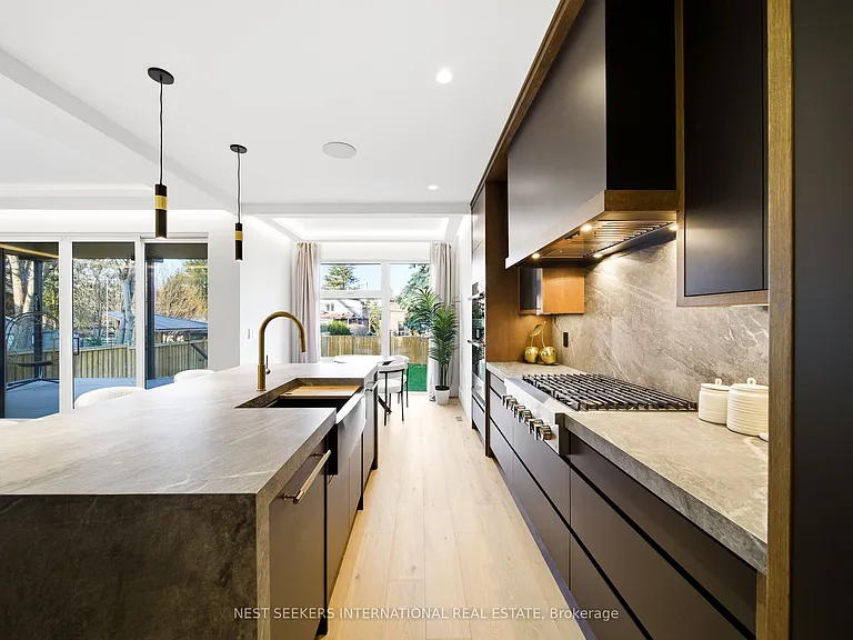 27 Inverleigh Dr — Photo 10