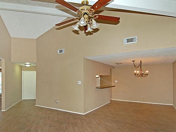 2nd image of 16818 Winnstream Ln