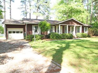 156 Orapax Rd, Kilmarnock, VA 22482