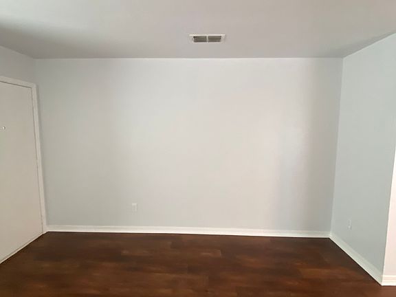 3rd image of 102 W Shofner Dr #A