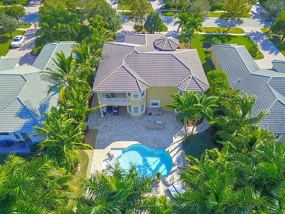 3rd image of 4650 SW Long Bay Dr