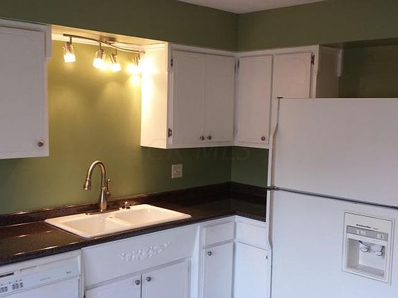 5th image of 1584 Stephanie Ct