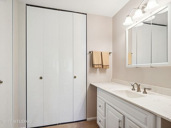 4th image of 4224 Saratoga Ave APT 304