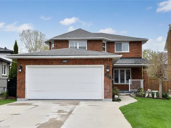 126 Bastille St, Hamilton, ON L9B 2G9