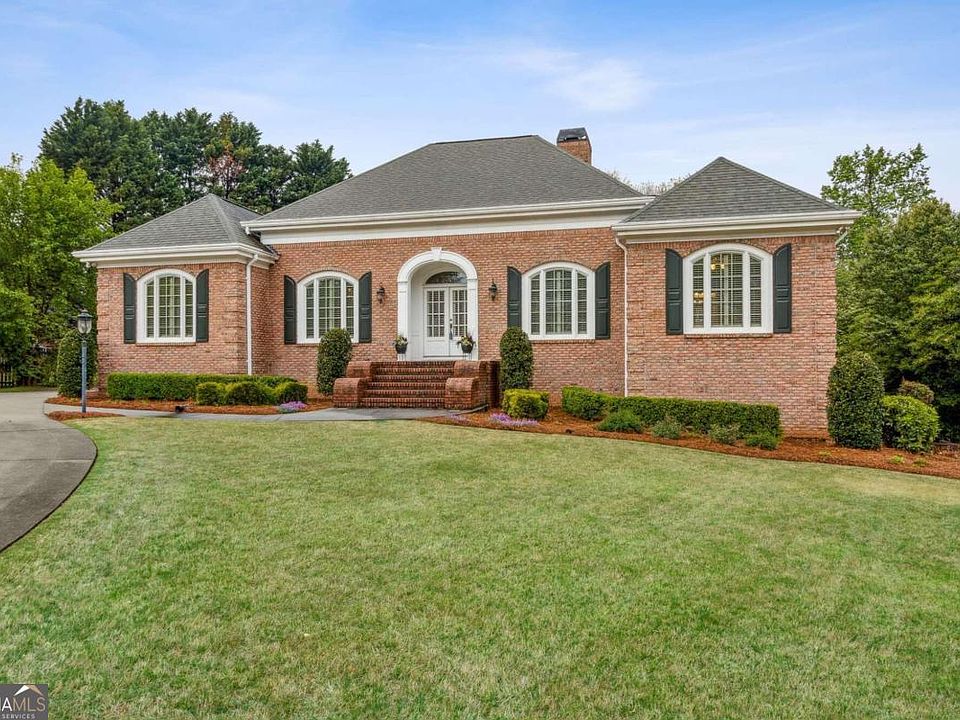 1st image of 230 Leila Ct