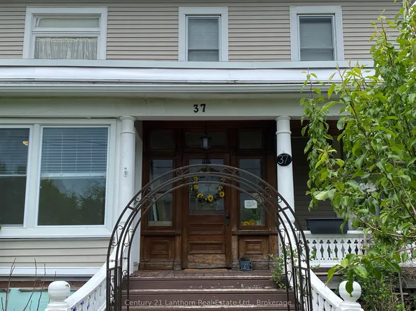 37A Picton Main St, Prince Edward County, ON K0K 2T0