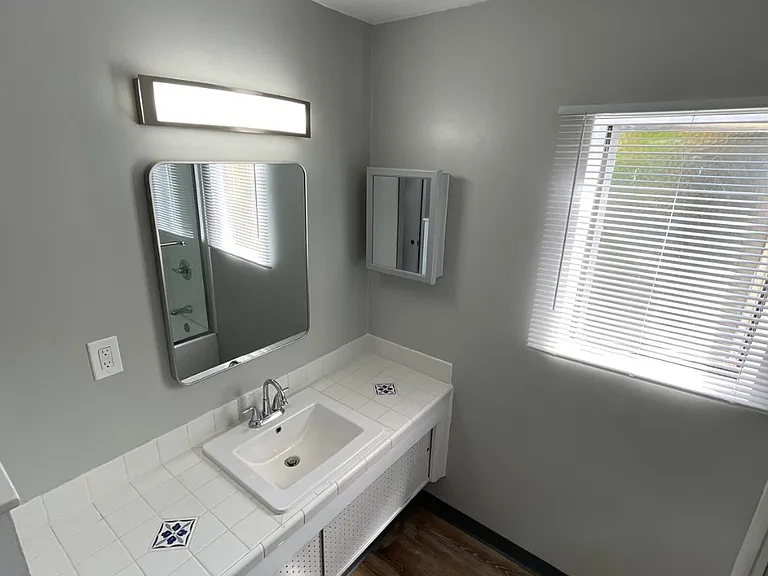 1675 Amberwood — Photo 17