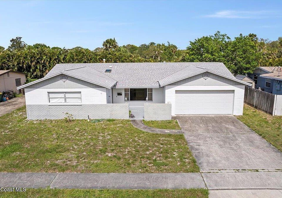 1st image of 1155 Montego Bay Dr N