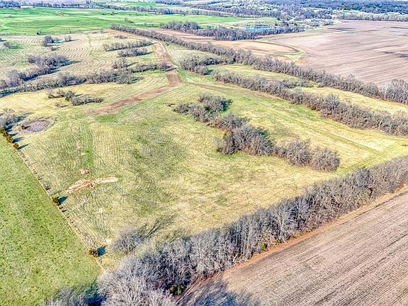 3rd image of 6 Eagle Rdg