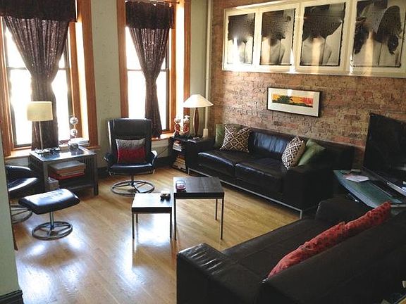 5th image of 1433 W Chicago Ave