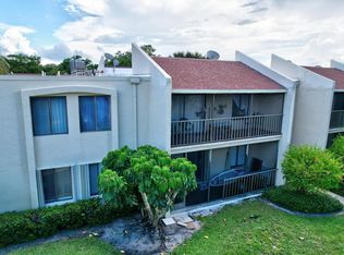 150 Pineview Rd APT F5, Jupiter, FL 33469