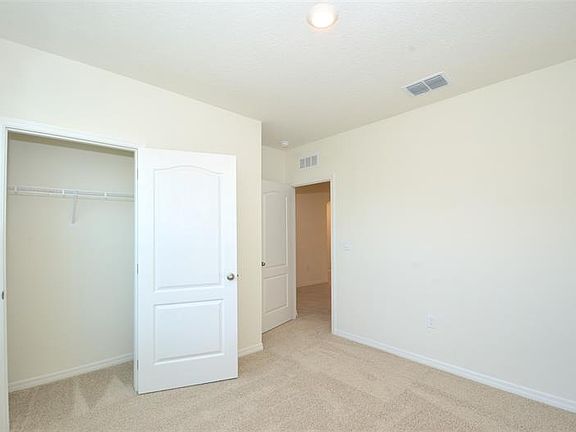 4th image of 2132 Silver Brook Way