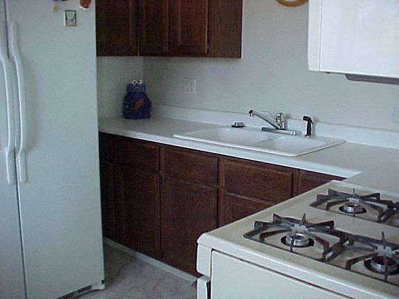 4th image of 69 Parkview Dr