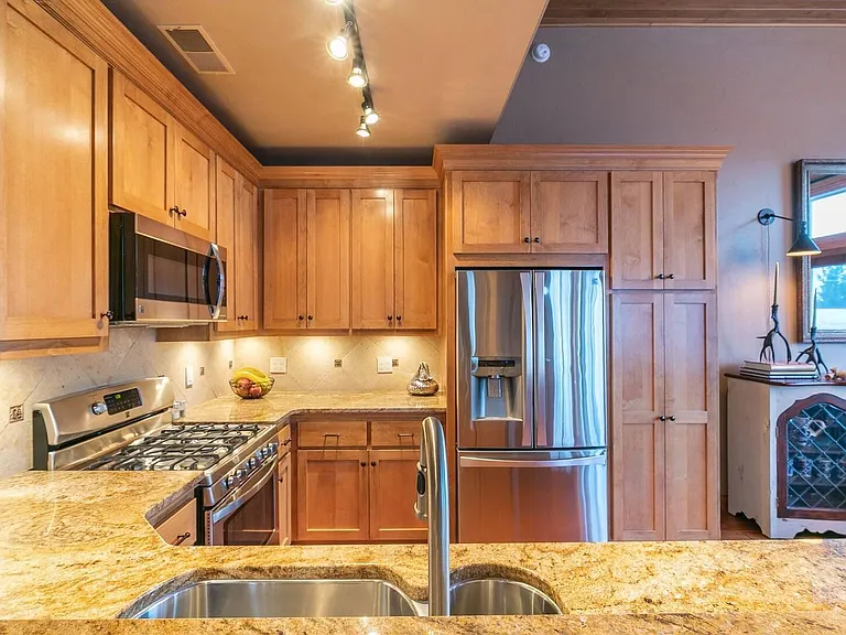 12617 Bear Meadows Ct — Photo 7