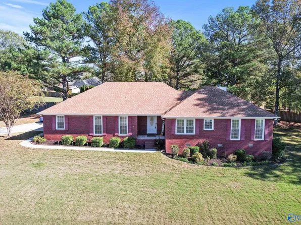 130 Raccoon Trce, Huntsville, AL 35806