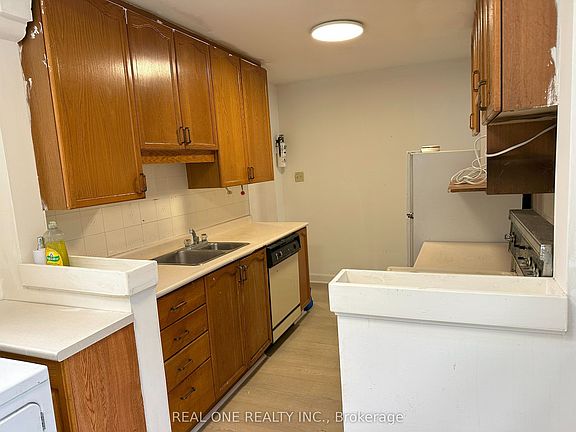 4th image of 22 Pleasant View Dr