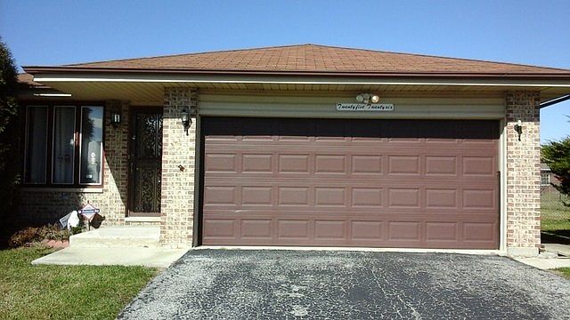 1st image of 2526 Lake Shore Dr