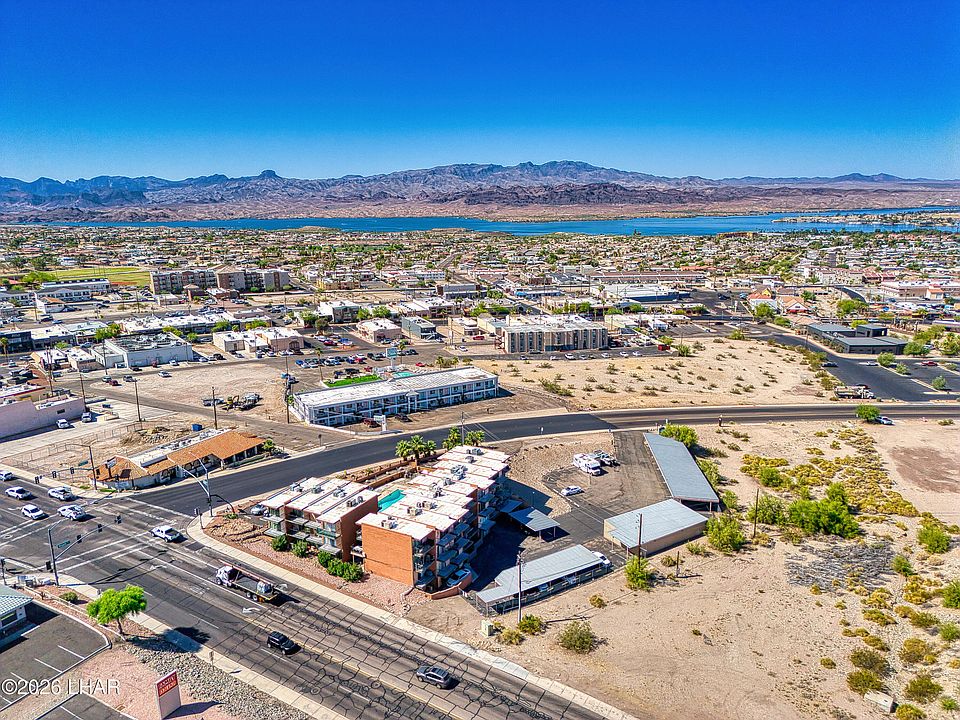 1st image of 89 Acoma Blvd N