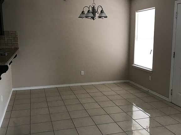 4th image of 2621 Florencia Ave APT 2