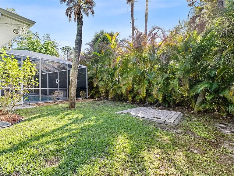 3730 Crandon Rd — Photo 38
